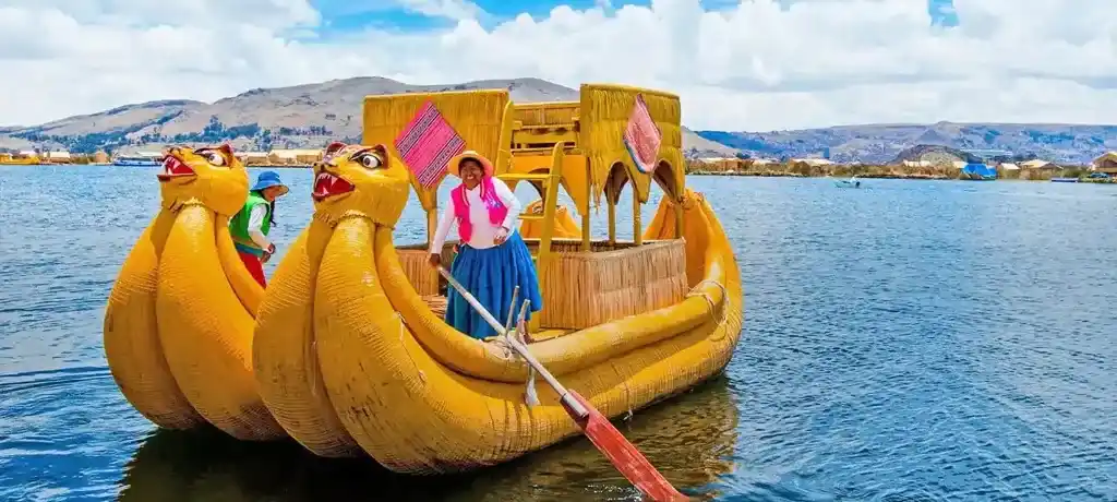 Tour Isla Flotante Los Uros