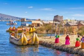 Puno - Isla Flotante Los Uros 2D/1N desde Tacna
